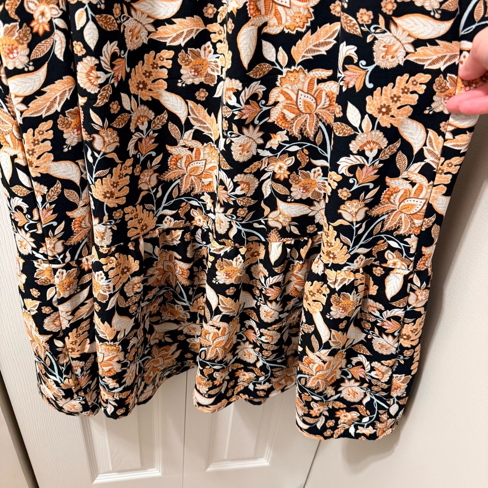 Floral Maxi Dress - Picture 3 of 6